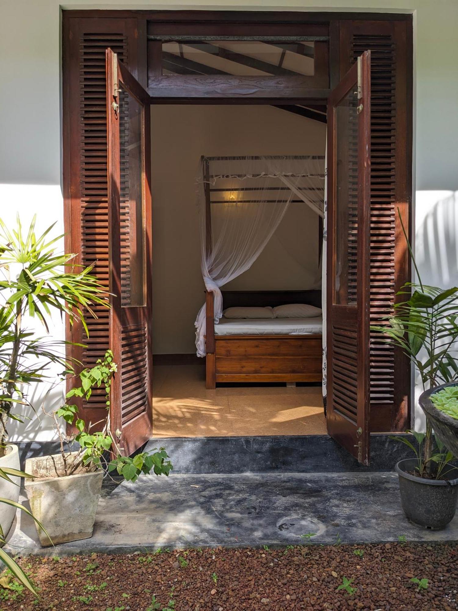 Mirewon Guest Hotel Weligama Ngoại thất bức ảnh