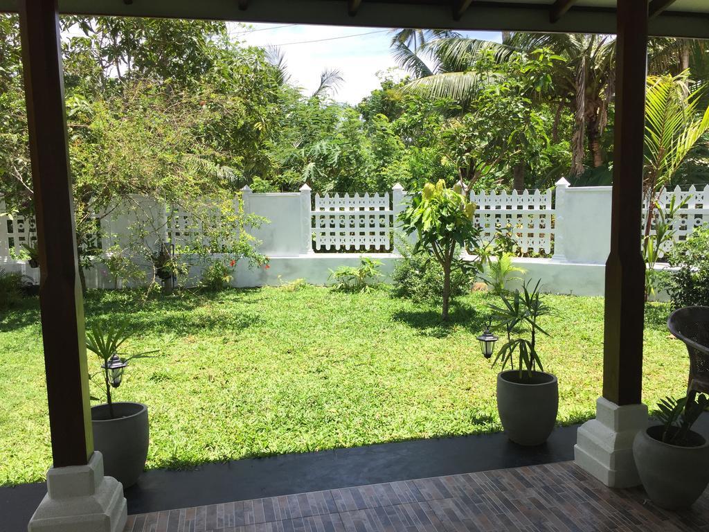 Mirewon Guest Hotel Weligama Ngoại thất bức ảnh